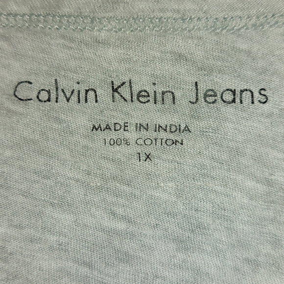Calvin Klein Jeans Plus T-Shirt - Picture 2 of 6